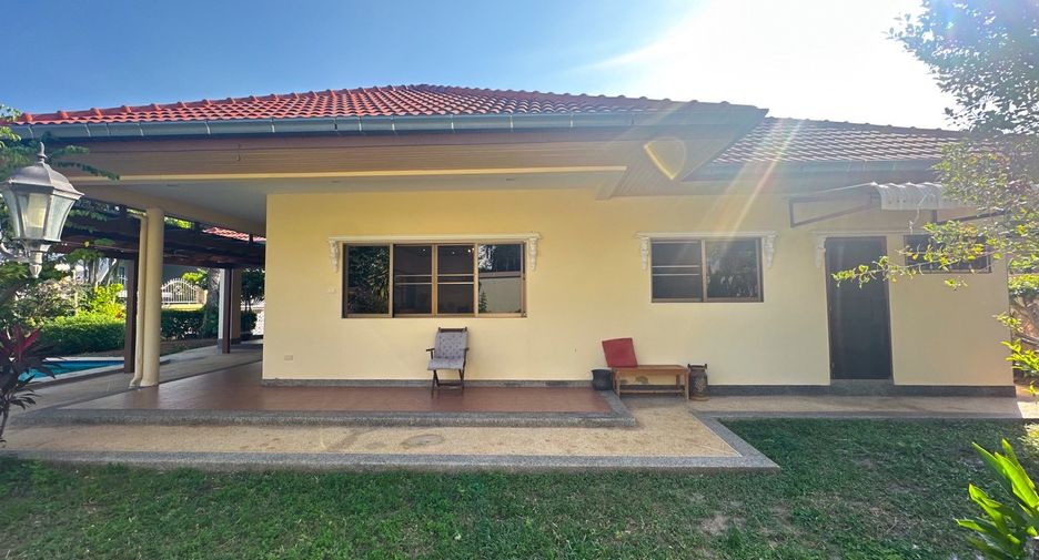 For sale 3 bedrooms villa in Hua Hin, Prachuap Khiri Khan