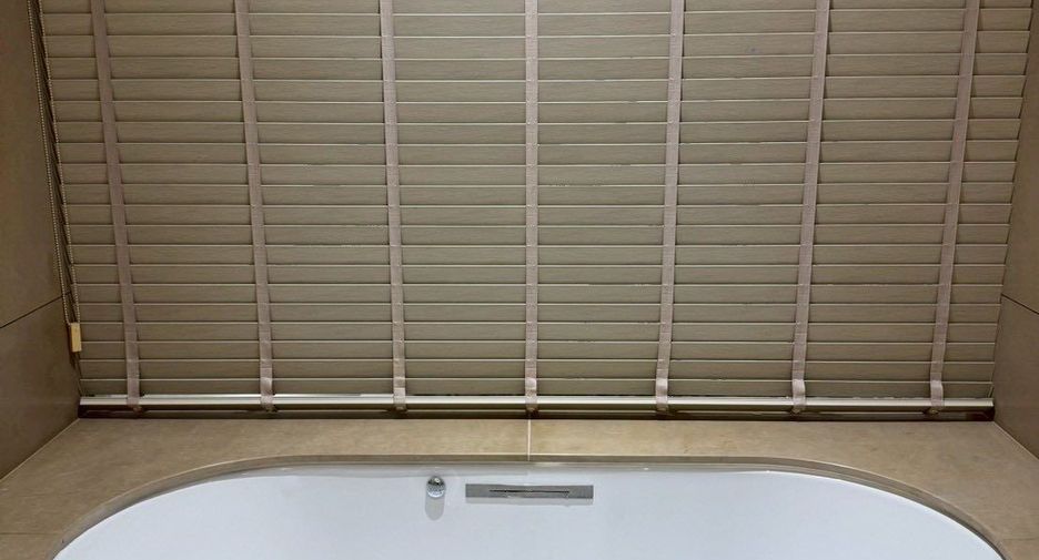 For rent 2 bedrooms condo in Sathon, Bangkok