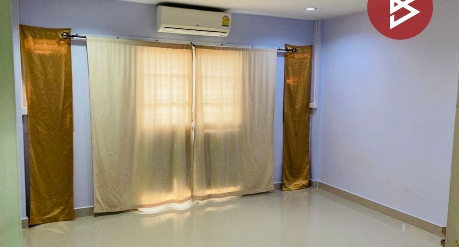 出售 3 卧室 联排别墅 在 Mueang Rayong, Rayong