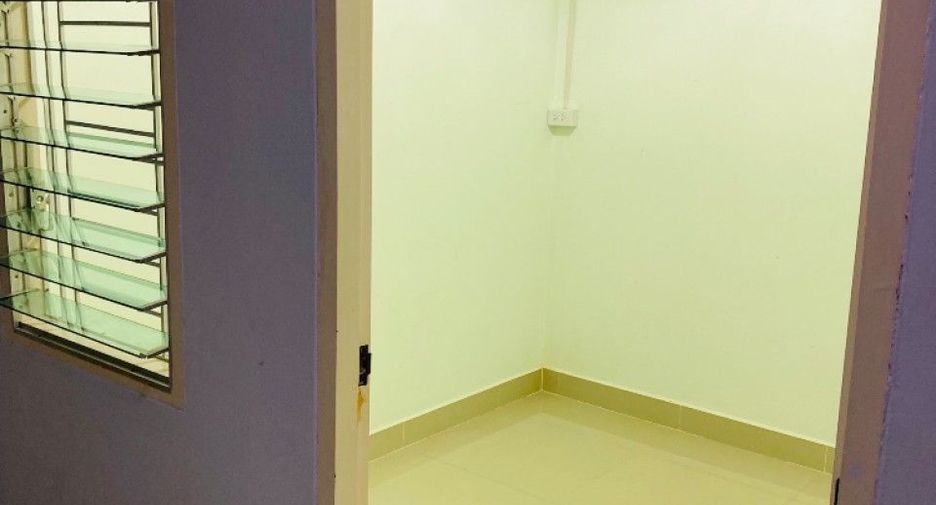 出售 3 卧室 联排别墅 在 Mueang Rayong, Rayong