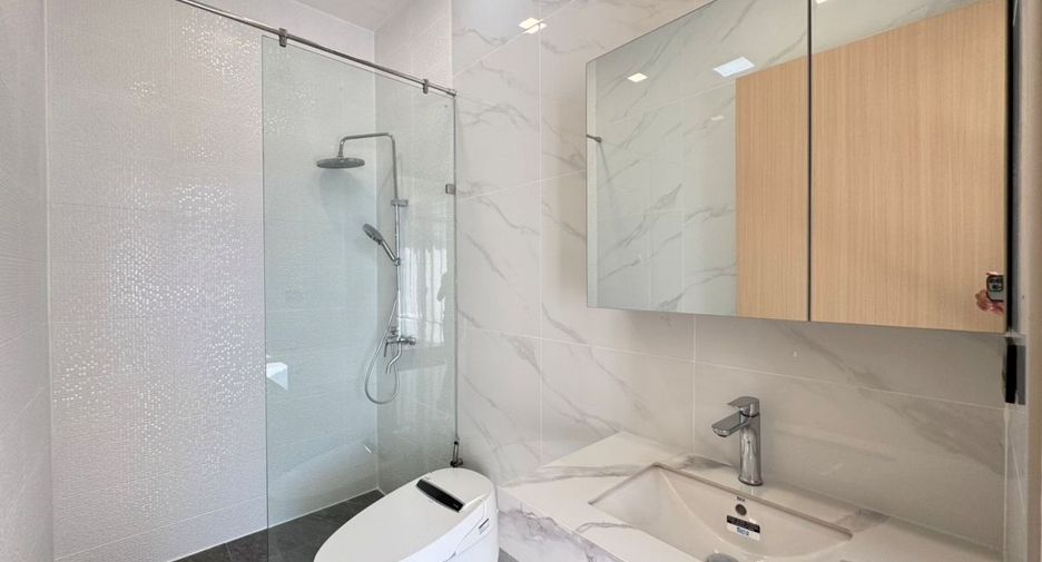 Haus zum Kauf mit 4 Zimmer in Bang Lamung, Chonburi