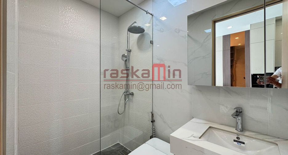 For sale 4 bedrooms house in Bang Lamung, Chonburi