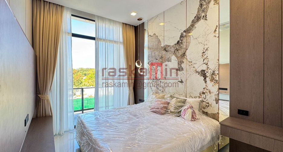 For sale 4 bedrooms house in Bang Lamung, Chonburi