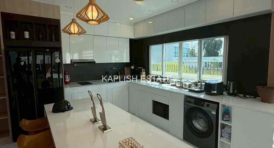 For rent and for sale 6 bedrooms villa in Bang Lamung, Chonburi