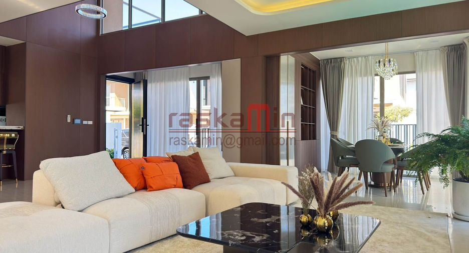 Villa zum Kauf mit 4 Zimmer in Bang Lamung, Chonburi