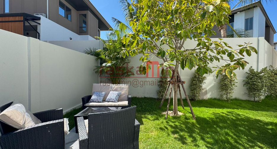 Villa zum Kauf mit 4 Zimmer in Bang Lamung, Chonburi