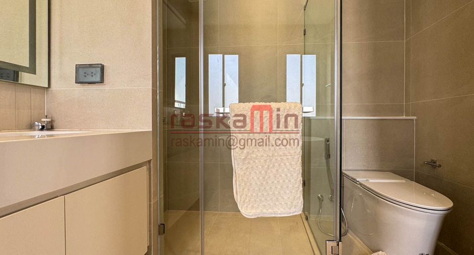 Villa zum Kauf mit 4 Zimmer in Bang Lamung, Chonburi