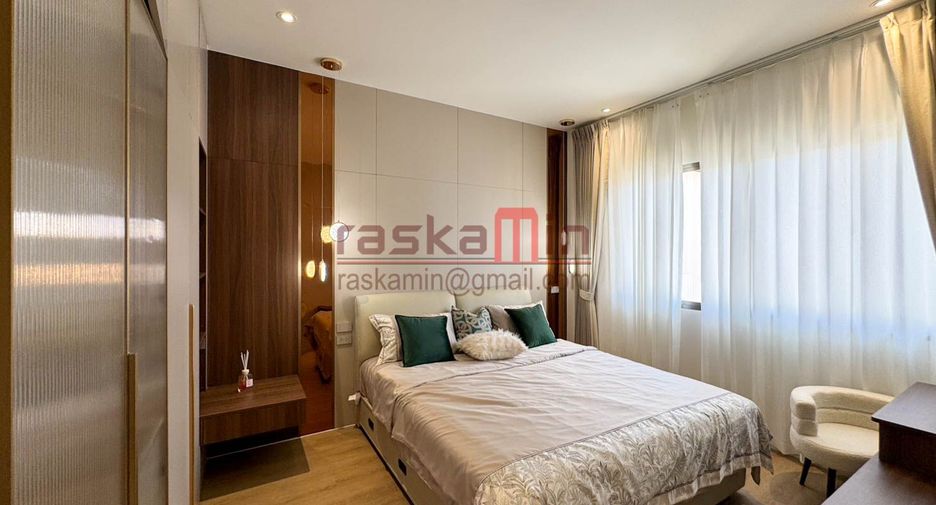 Villa zum Kauf mit 4 Zimmer in Bang Lamung, Chonburi
