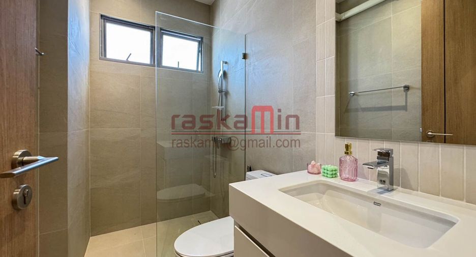 Villa zum Kauf mit 4 Zimmer in Bang Lamung, Chonburi