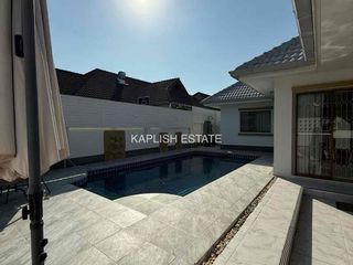 Villa zur Miete mit 3 Zimmer in Bang Lamung, Chonburi