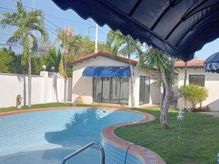 Villa zur Miete mit 5 Zimmer in Bang Lamung, Chonburi