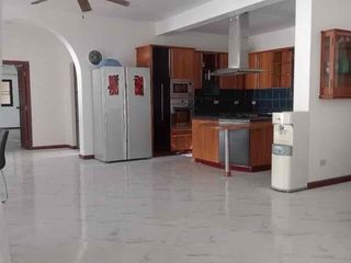 Villa zur Miete mit 5 Zimmer in Bang Lamung, Chonburi