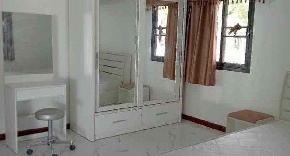 For rent 5 bedrooms villa in Bang Lamung, Chonburi