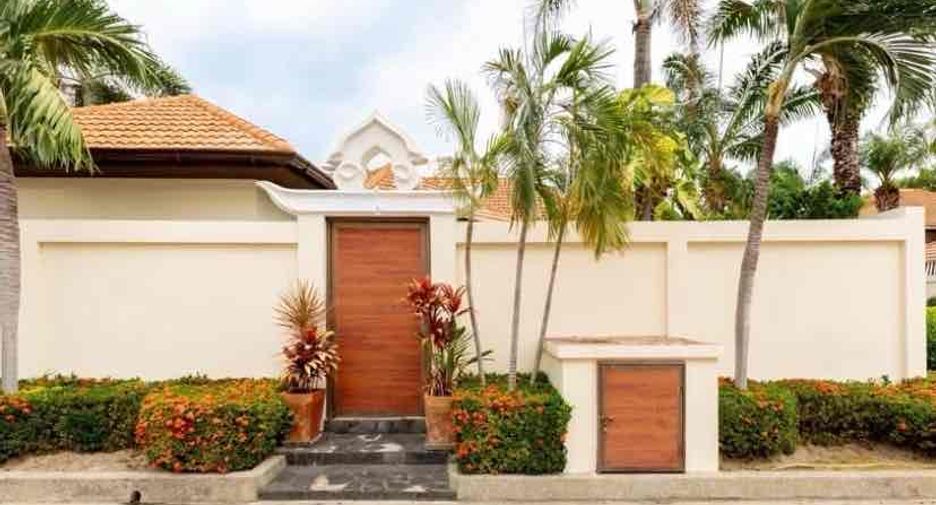 For rent 2 bedrooms villa in Bang Lamung, Chonburi