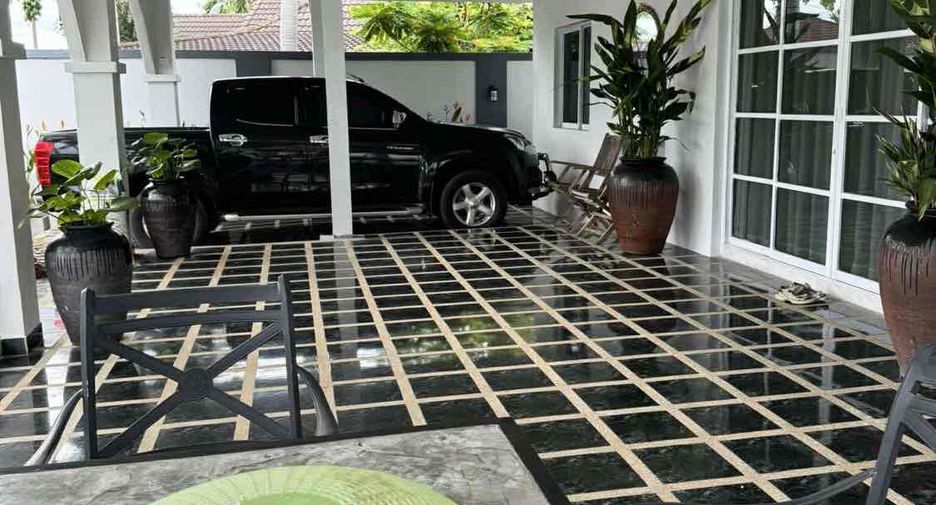 For rent and for sale 3 bedrooms villa in Mueang Nakhon Ratchasima, Nakhon Ratchasima