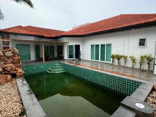 Villa zur Miete mit 4 Zimmer in Bang Lamung, Chonburi