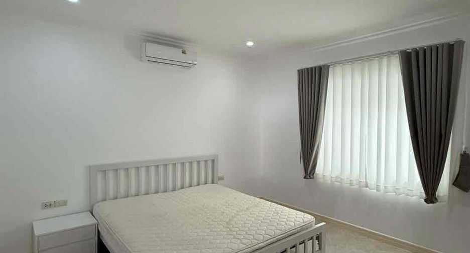 For rent 4 bedrooms villa in Bang Lamung, Chonburi