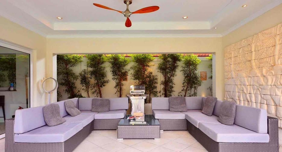 For rent 6 bedrooms villa in Bang Lamung, Chonburi