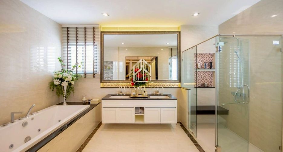 For rent 4 bedrooms house in Prawet, Bangkok