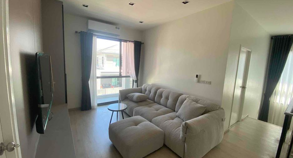 For rent 4 bedrooms villa in Bang Lamung, Chonburi