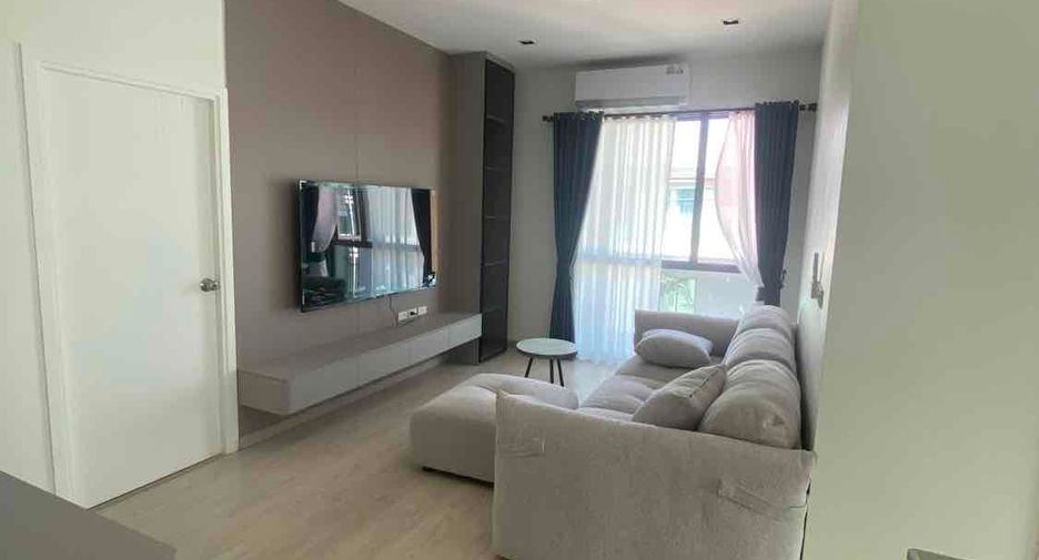 For rent 4 bedrooms villa in Bang Lamung, Chonburi