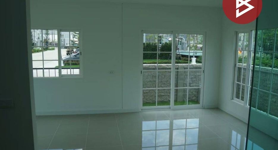 Haus zum Kauf mit 4 Zimmer in Bang Khen, Bangkok