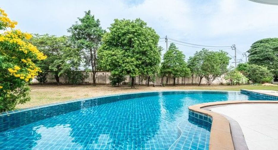 Casa en venta de 4 habitaciones en Khan Na Yao, Bangkok