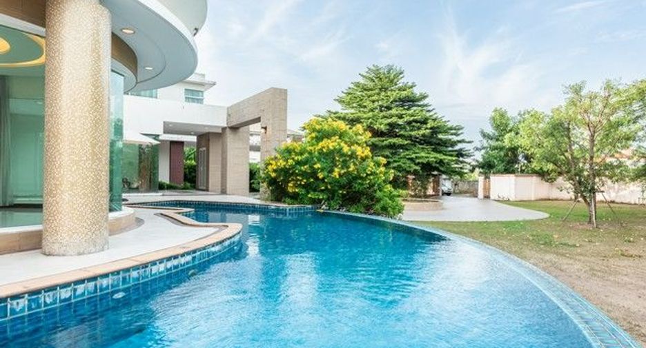 Casa en venta de 4 habitaciones en Khan Na Yao, Bangkok