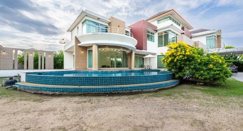 Casa en venta de 4 habitaciones en Khan Na Yao, Bangkok