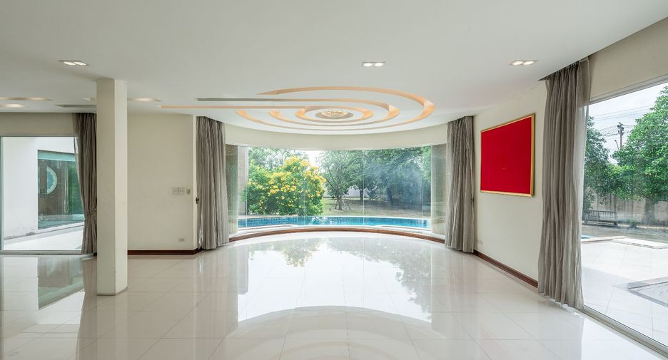 Casa en venta de 4 habitaciones en Khan Na Yao, Bangkok