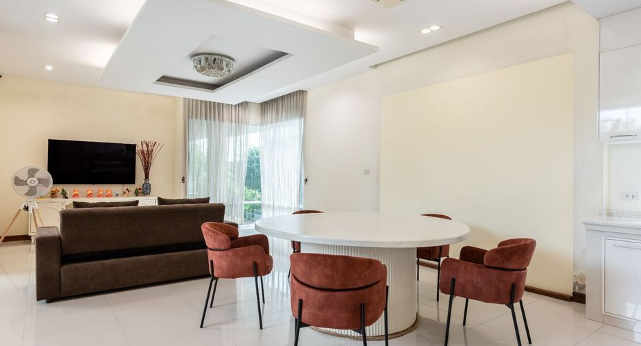Casa en venta de 4 habitaciones en Khan Na Yao, Bangkok