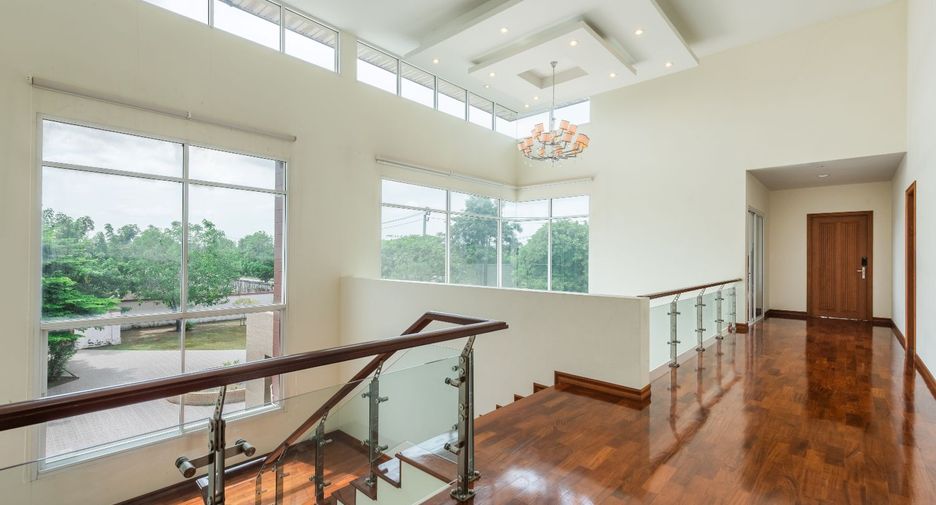 Casa en venta de 4 habitaciones en Khan Na Yao, Bangkok