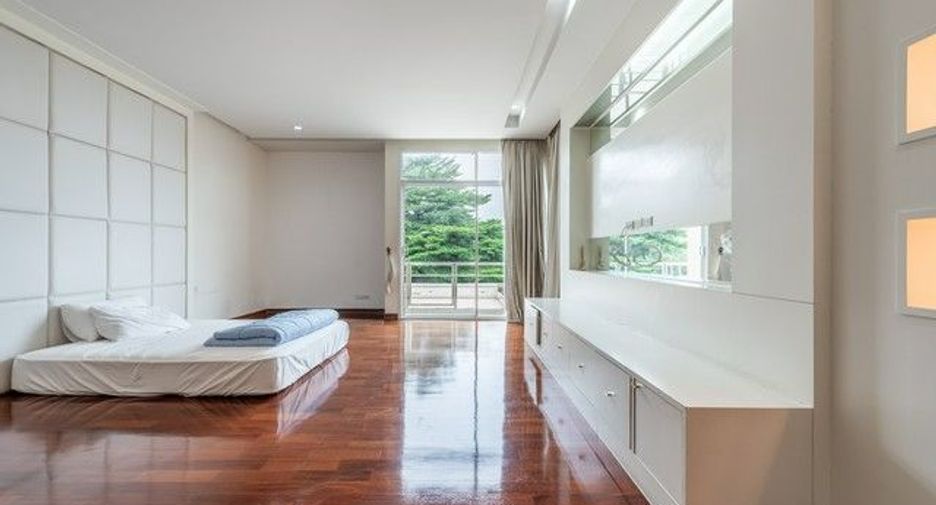 Casa en venta de 4 habitaciones en Khan Na Yao, Bangkok