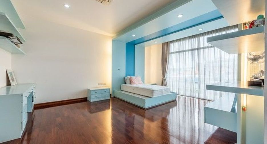 Casa en venta de 4 habitaciones en Khan Na Yao, Bangkok