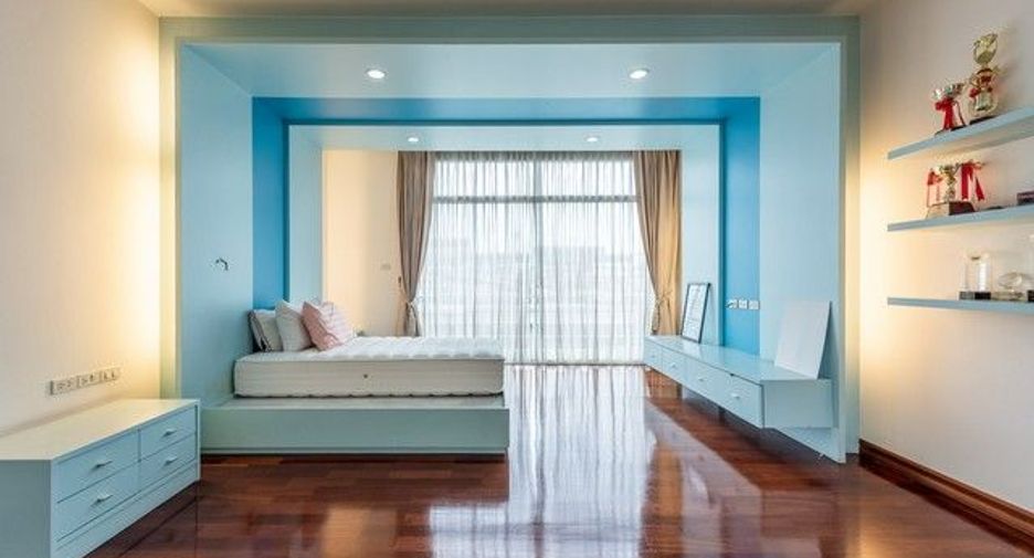 Casa en venta de 4 habitaciones en Khan Na Yao, Bangkok