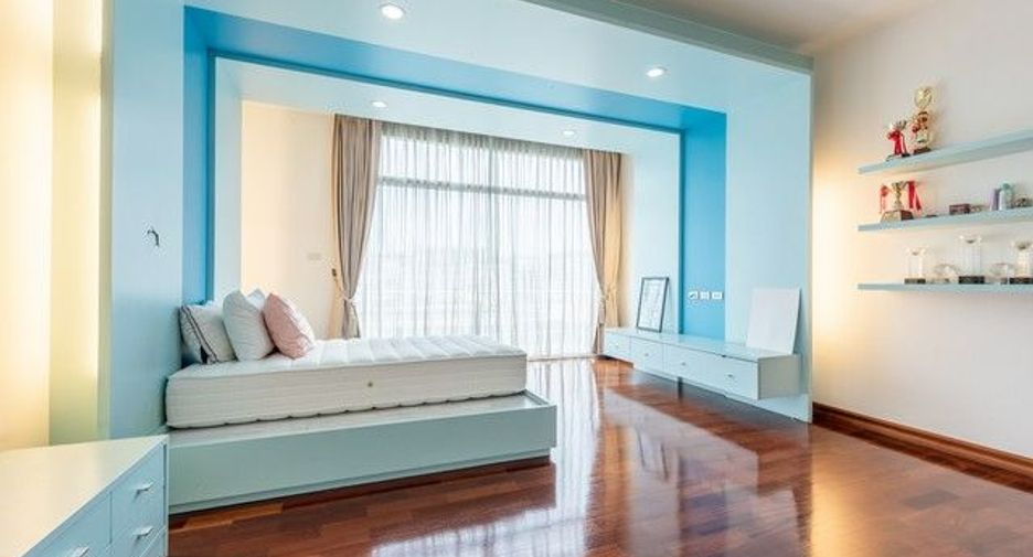Casa en venta de 4 habitaciones en Khan Na Yao, Bangkok