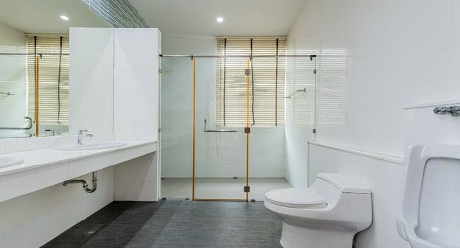 Casa en venta de 4 habitaciones en Khan Na Yao, Bangkok