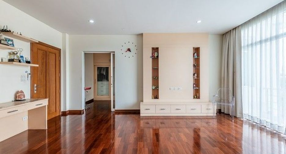 Casa en venta de 4 habitaciones en Khan Na Yao, Bangkok