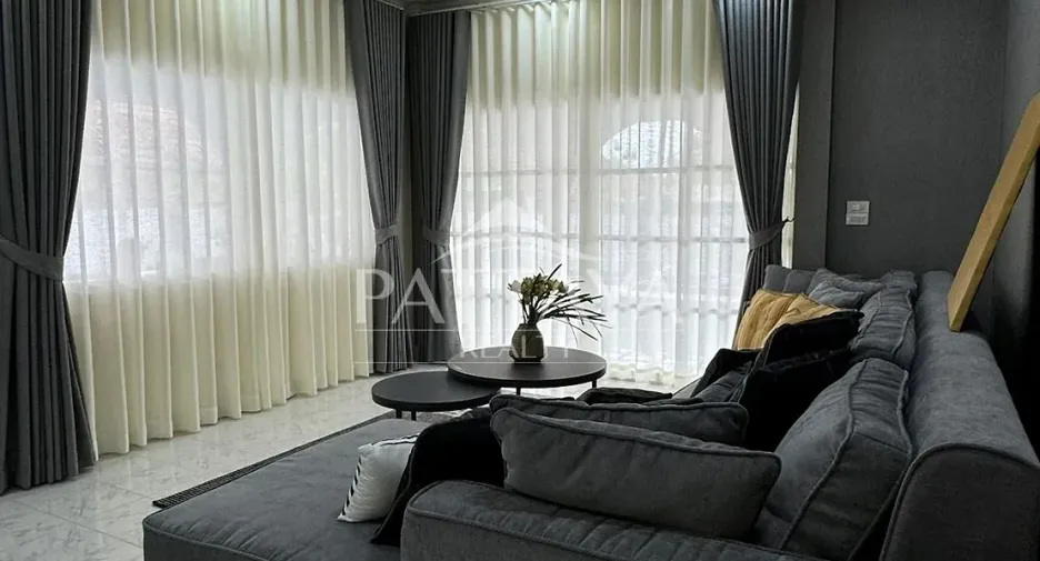 Haus zur Miete und zum Kauf mit 3 Zimmer in Bang Lamung, Chonburi