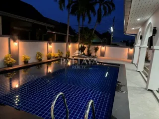 Haus zur Miete und zum Kauf mit 3 Zimmer in Bang Lamung, Chonburi