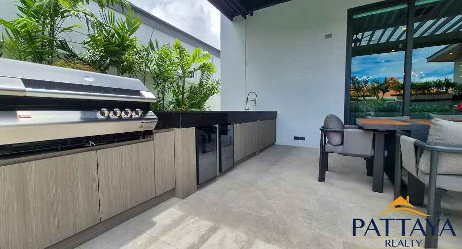 À vendre 5 chambres maison à Bang Lamung, Chonburi