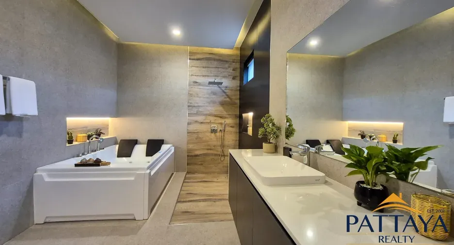 À vendre 5 chambres maison à Bang Lamung, Chonburi
