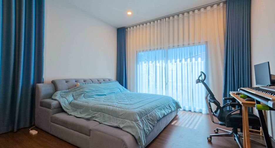 For rent and for sale 3 bedrooms house in Khlong Sam Wa, Bangkok