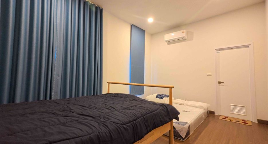 For rent and for sale 3 bedrooms house in Khlong Sam Wa, Bangkok