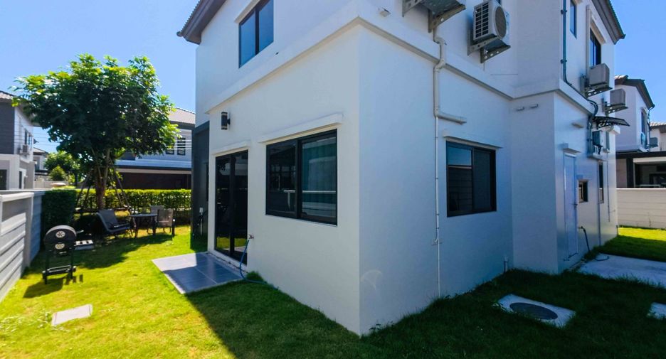 For rent and for sale 3 bedrooms house in Khlong Sam Wa, Bangkok