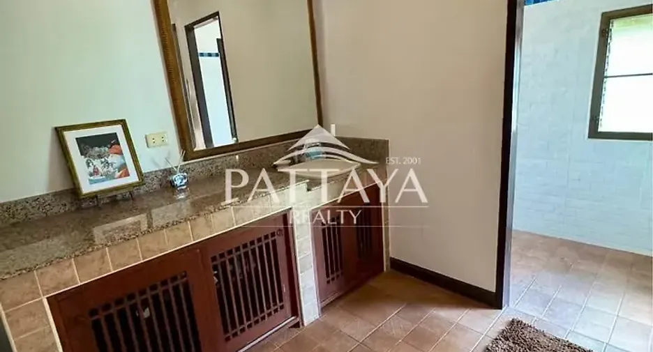 For sale 3 ベッドルーム house in Bang Lamung, Chonburi