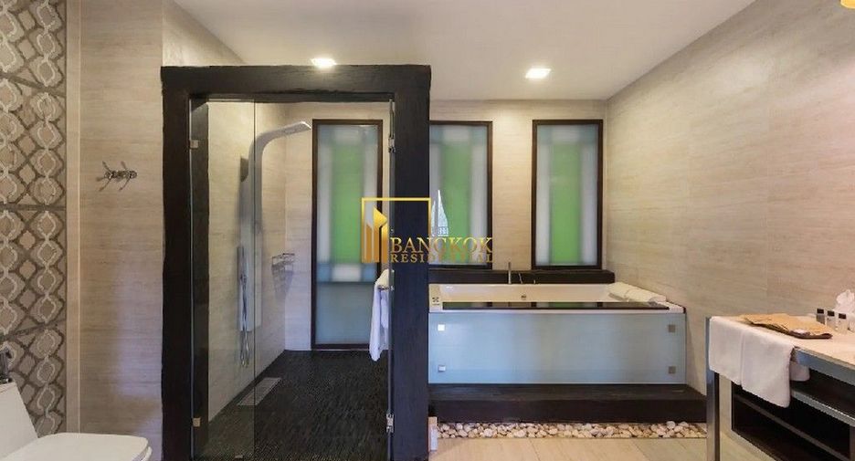 For rent 4 ベッドルーム house in Khlong Toei, Bangkok