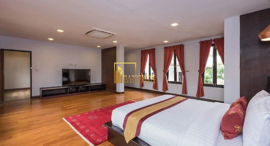 For rent 4 ベッドルーム house in Khlong Toei, Bangkok