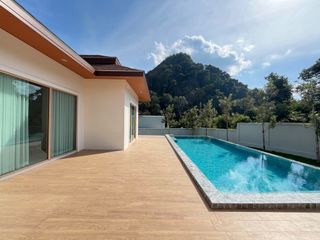 For rent 4 bedrooms villa in Mueang Krabi, Krabi