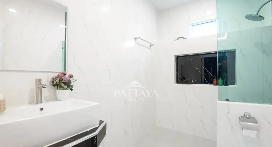 Продажа 3 спальни дом в Банг Ламунг, Чонбури